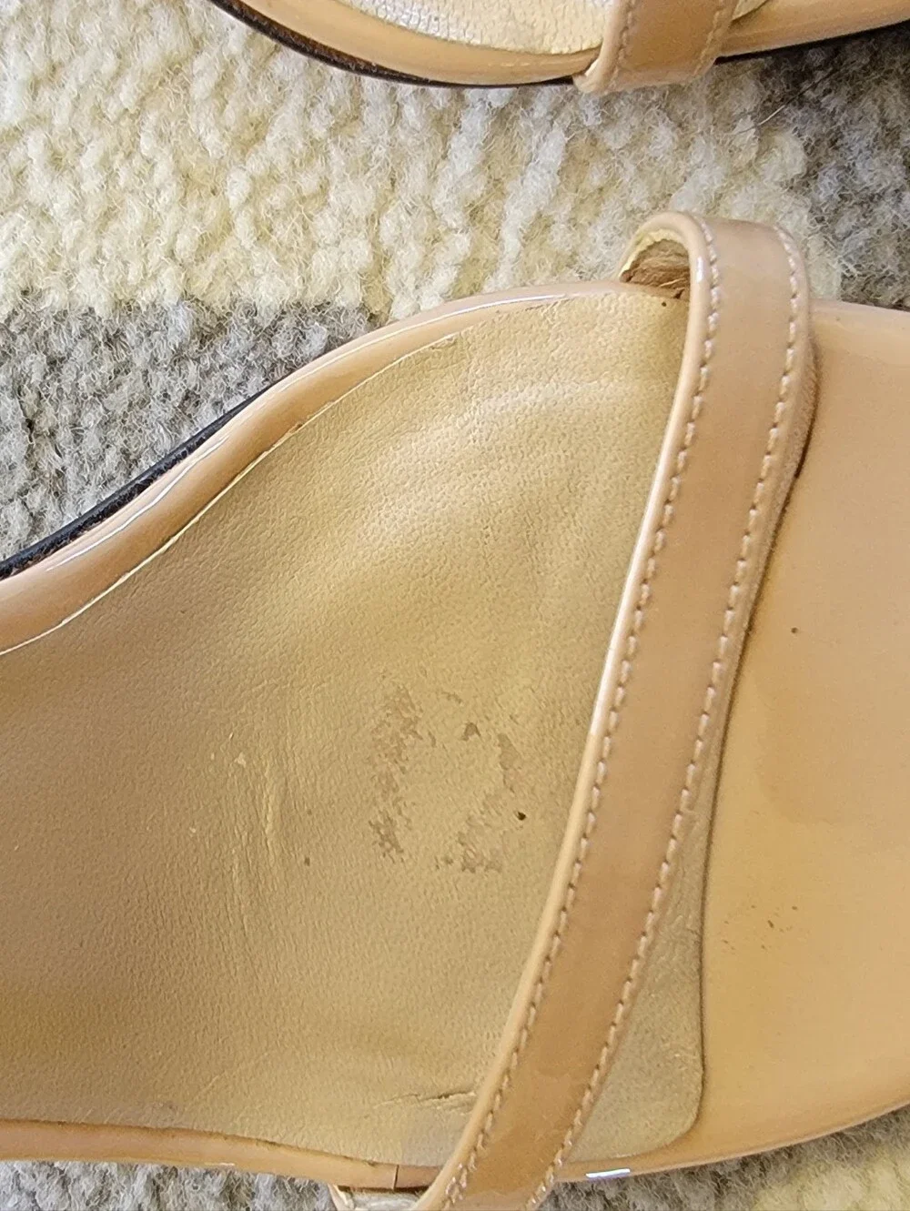 Stuart Weitzman Beige Patent Leather Ankle-Strap Heels Nudist II 8M - Picture 4 of 9